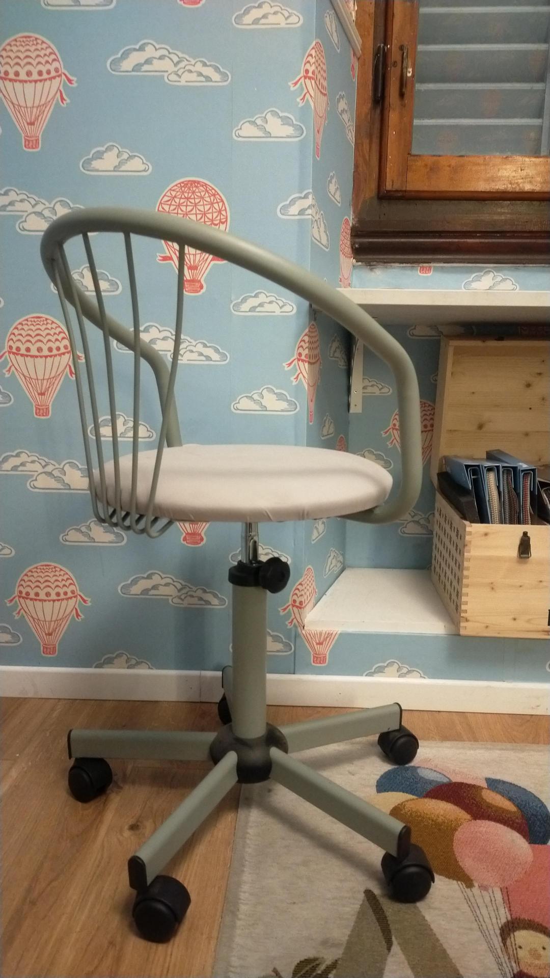 Sedia girevole Girotondo CM - esposizione MM6