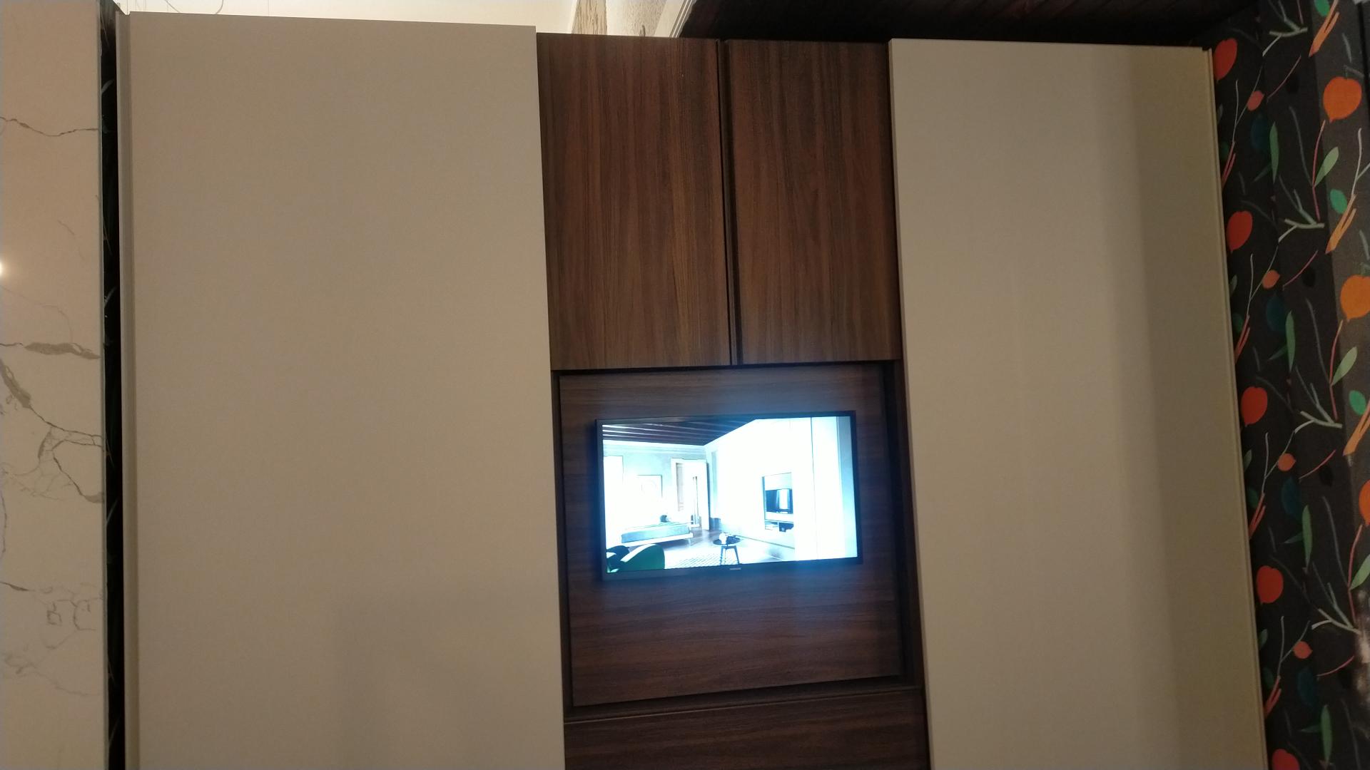 Armadio Scorrevole con porta TV OR - esposizione MM6