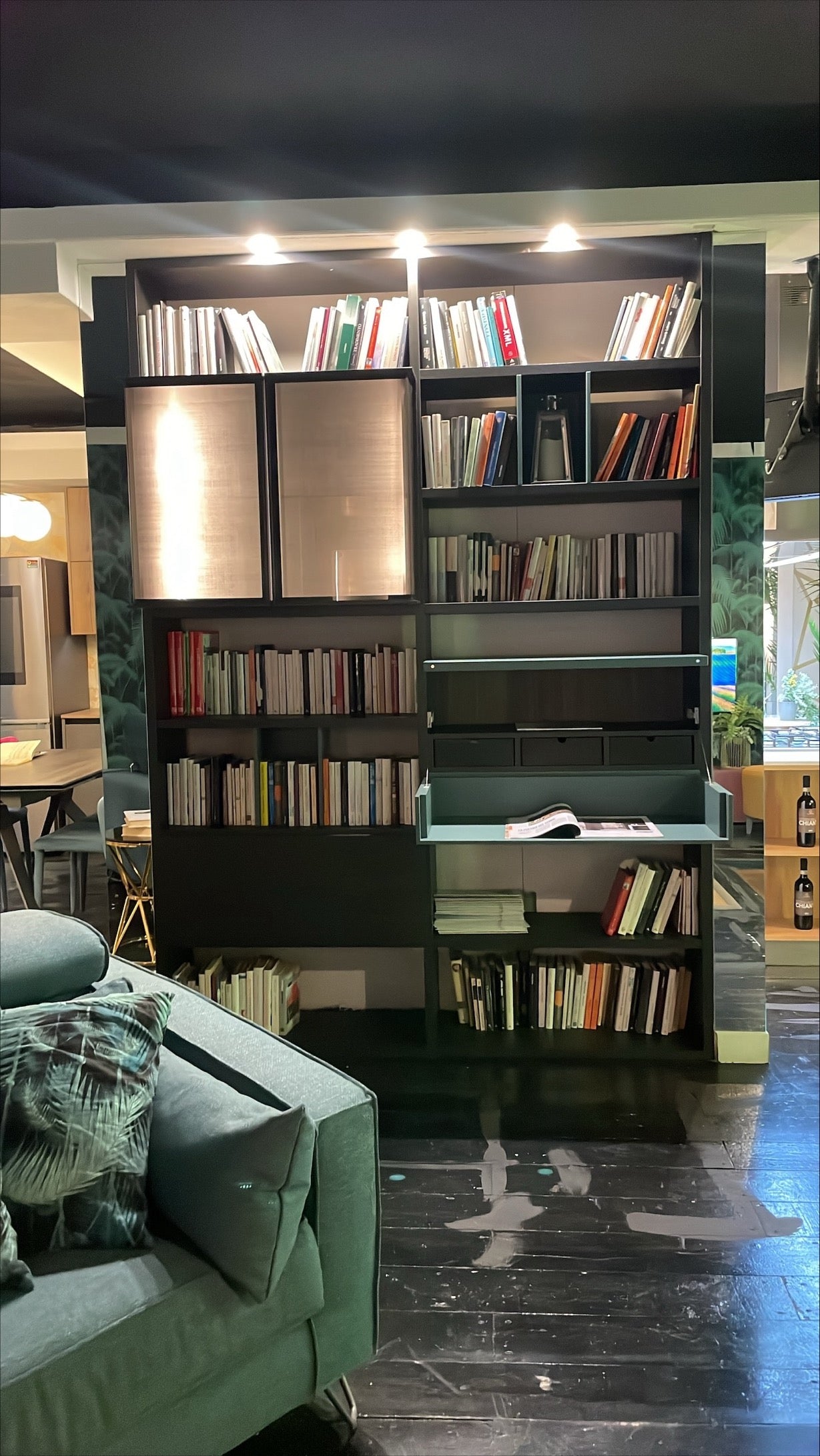 LIBRERIA CON TECA VETRINA E SCRITTOIO A RIBALTA - esposizione MM3