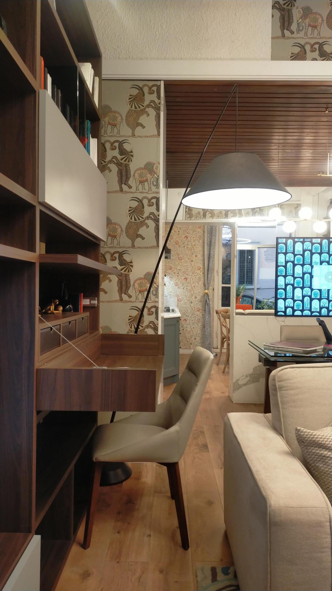 Lampada da terra Breath nera - esposizione MM6