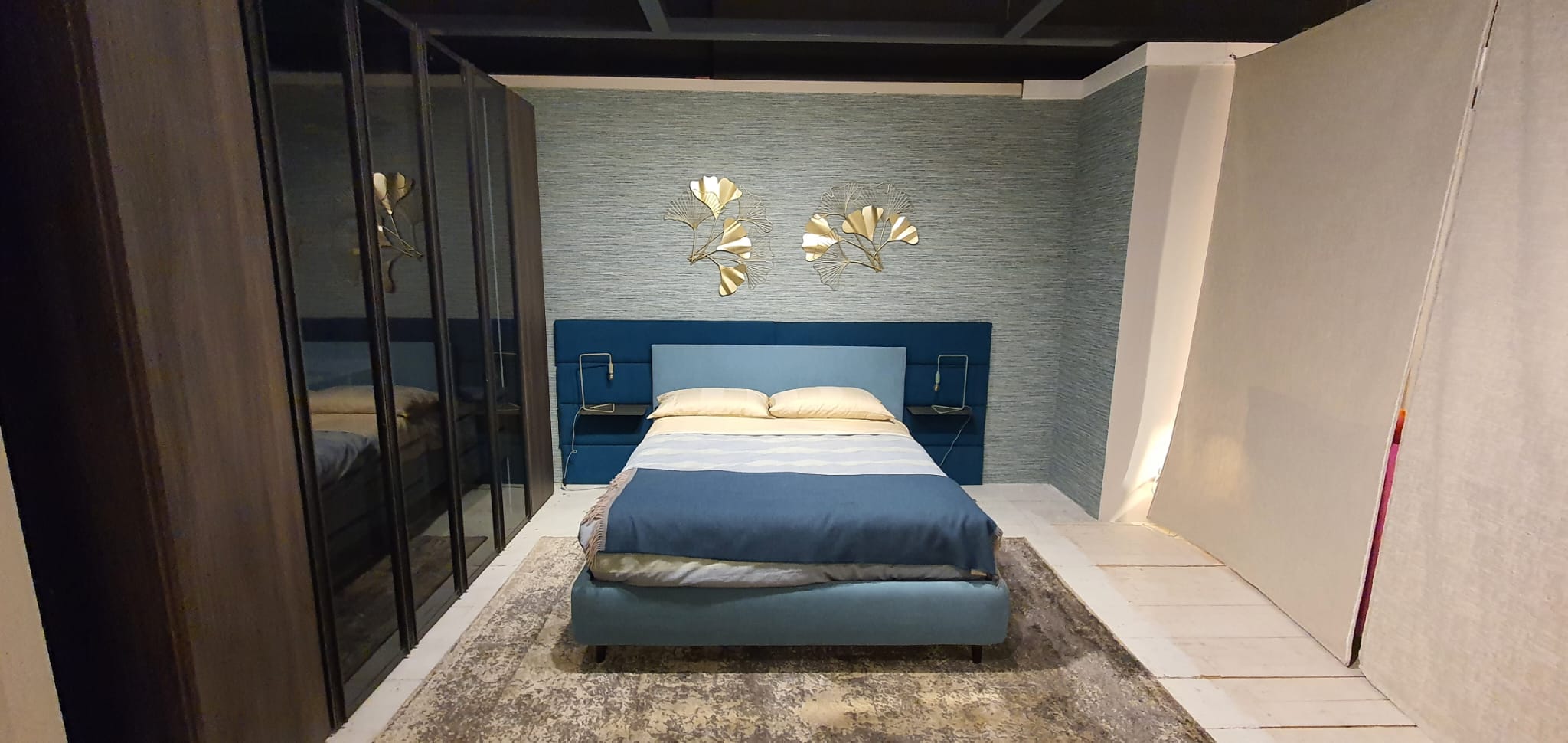 Letto Blu Plain compatto SM + Boiserie e mensole - MM1