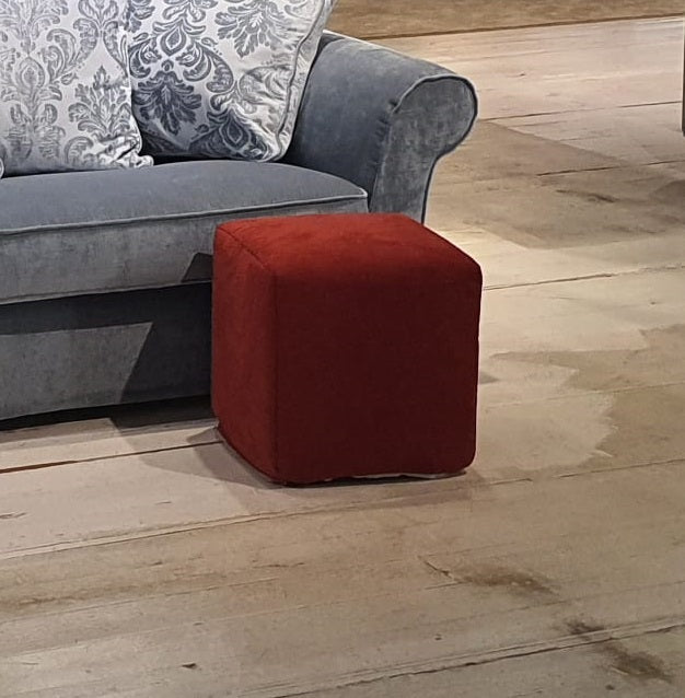 POLTRONA CRAFT + POUF SM - esposizione MM1