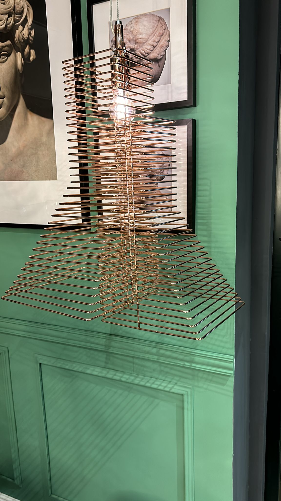 Lampada Grown rame - esposizione MM7