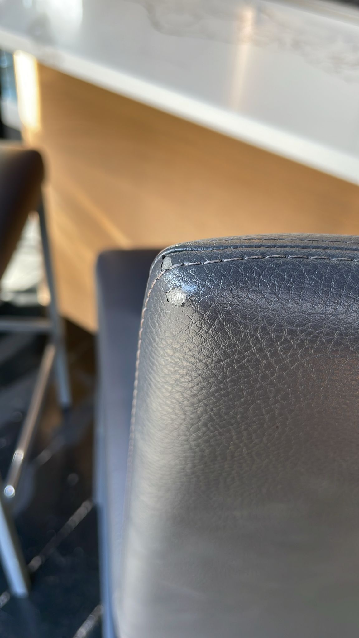 Sgabelli Garda grigi (num 2) - esposizione MM3