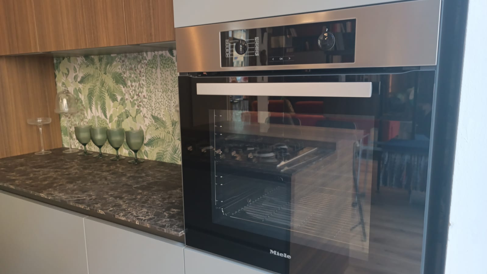 Cucina Kalì con elettrodomestici Miele - esposizione MM6