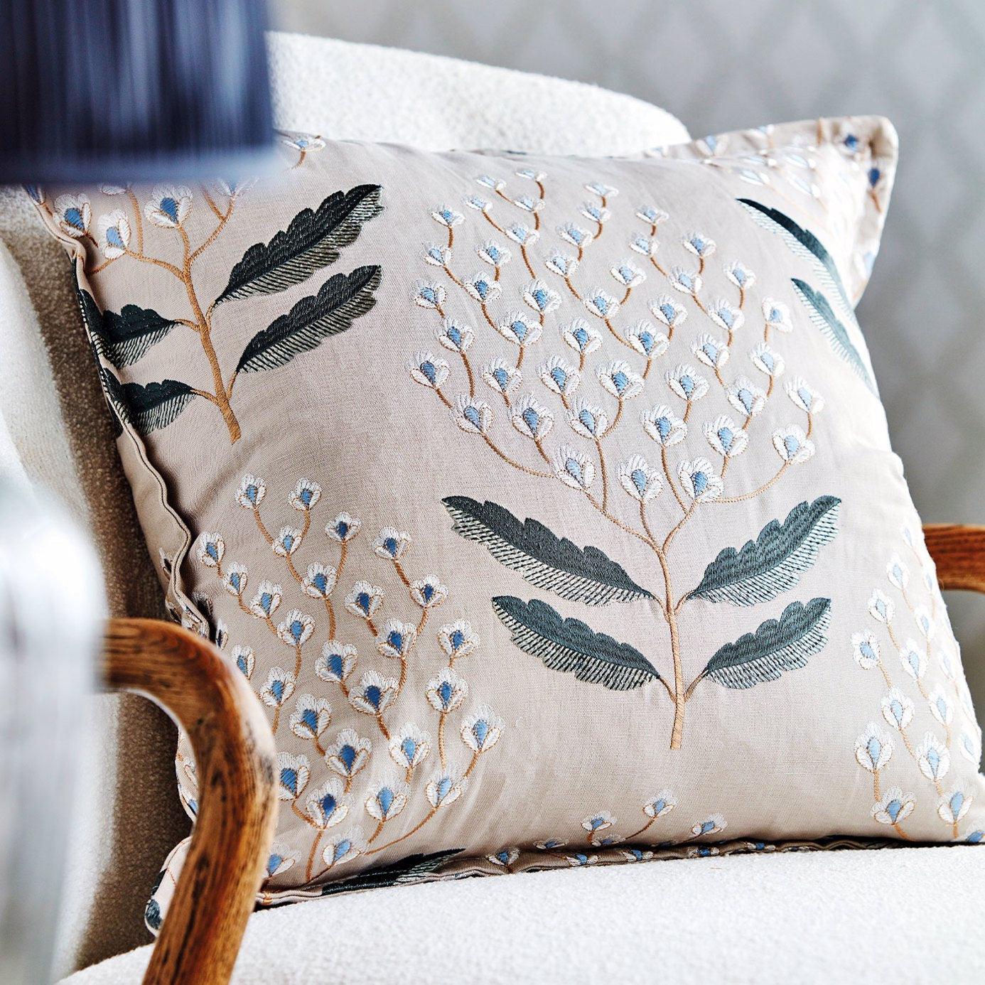 Tessuto Sanderson Bellis - Brand_Sanderson, Fantasia_Natura, Uso_Rivestimento cuscini, Uso_Tende - Tessuti - Sanderson
